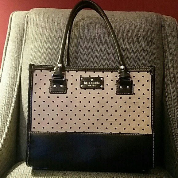COPY - KATE SPADE Purse display picture 2